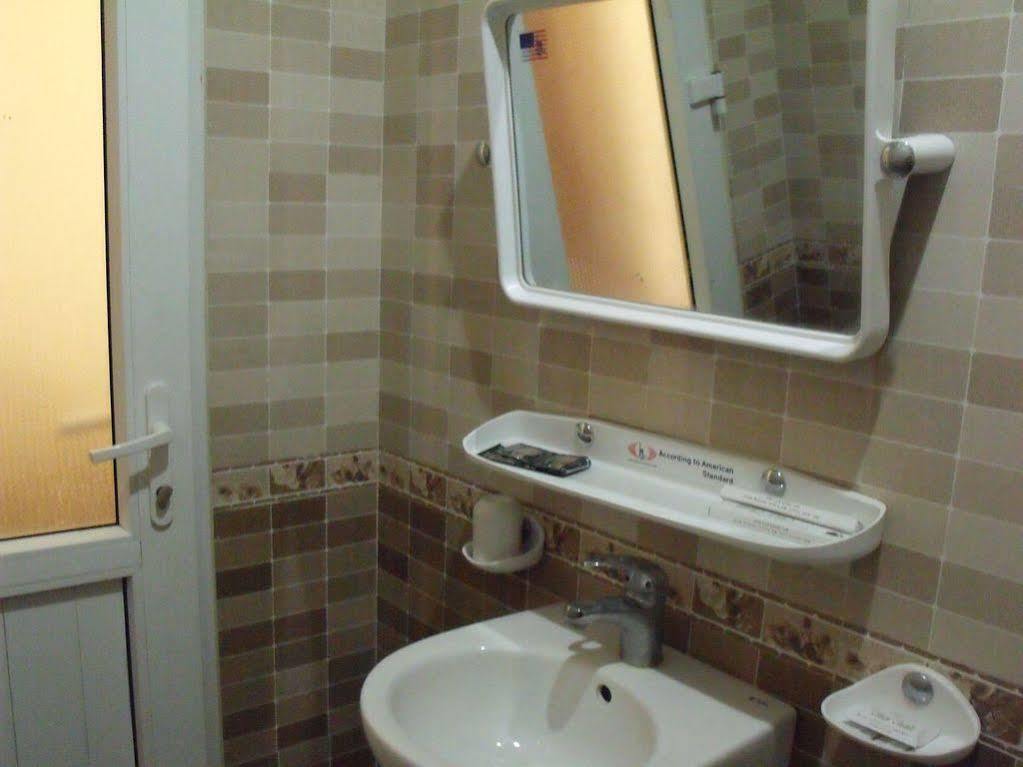 Thien Thanh Hotel Phong Nha Luaran gambar